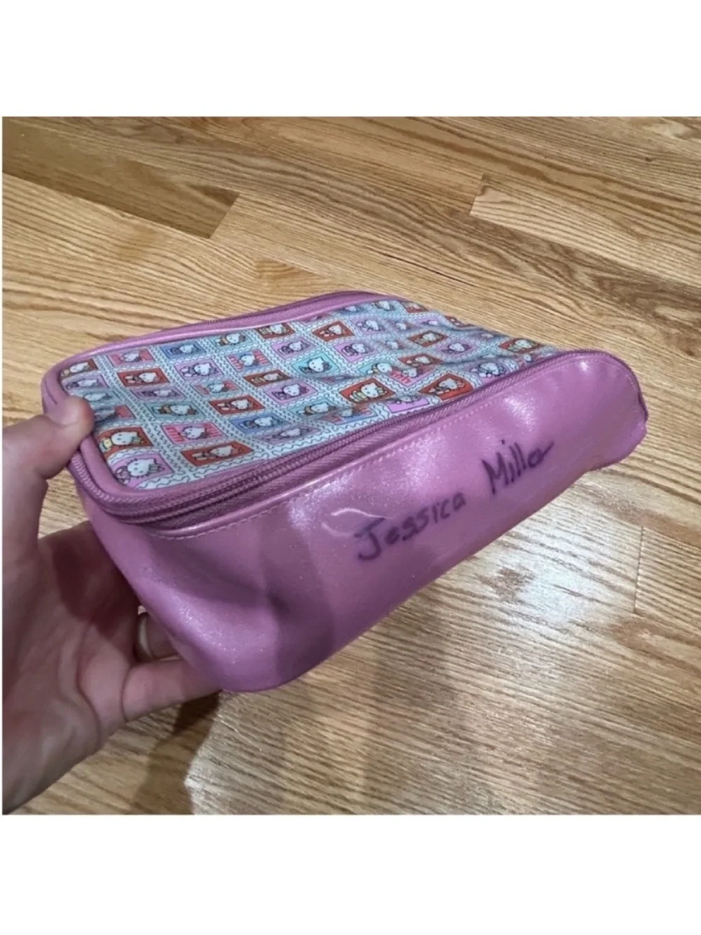 Sanrio Hello Kitty travel cosmetic case bag beauty supplies stamp design vintage